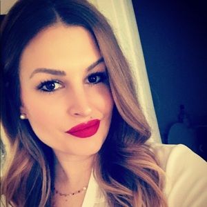 Meet your Posher, Judie